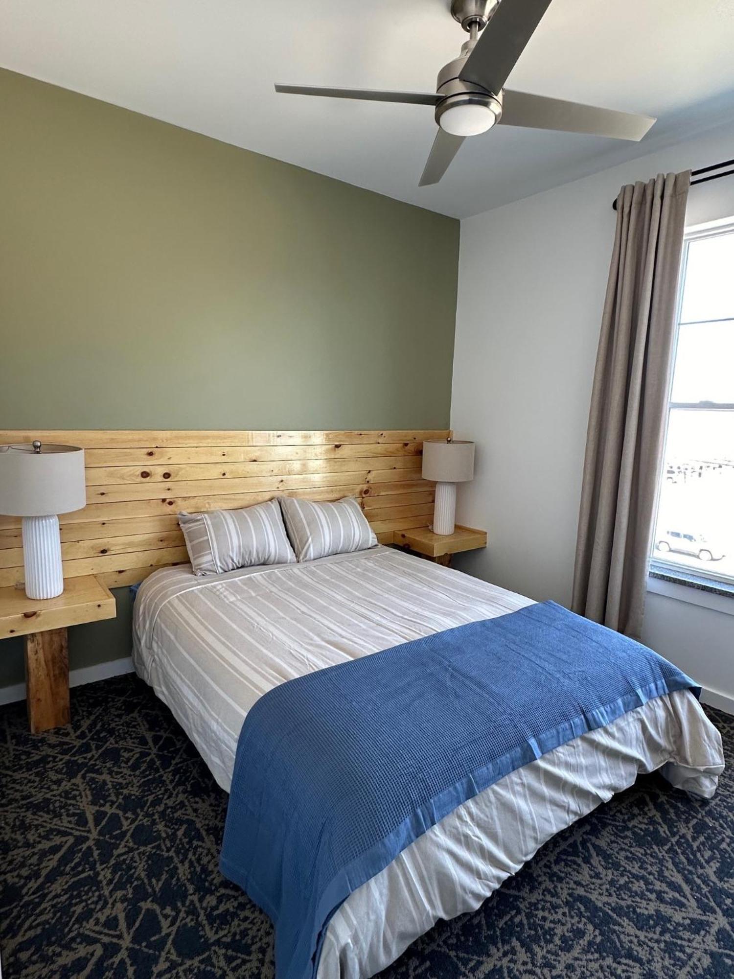 Aparthotel Stone Park Ellsworth-Bar Harbor Esterno foto